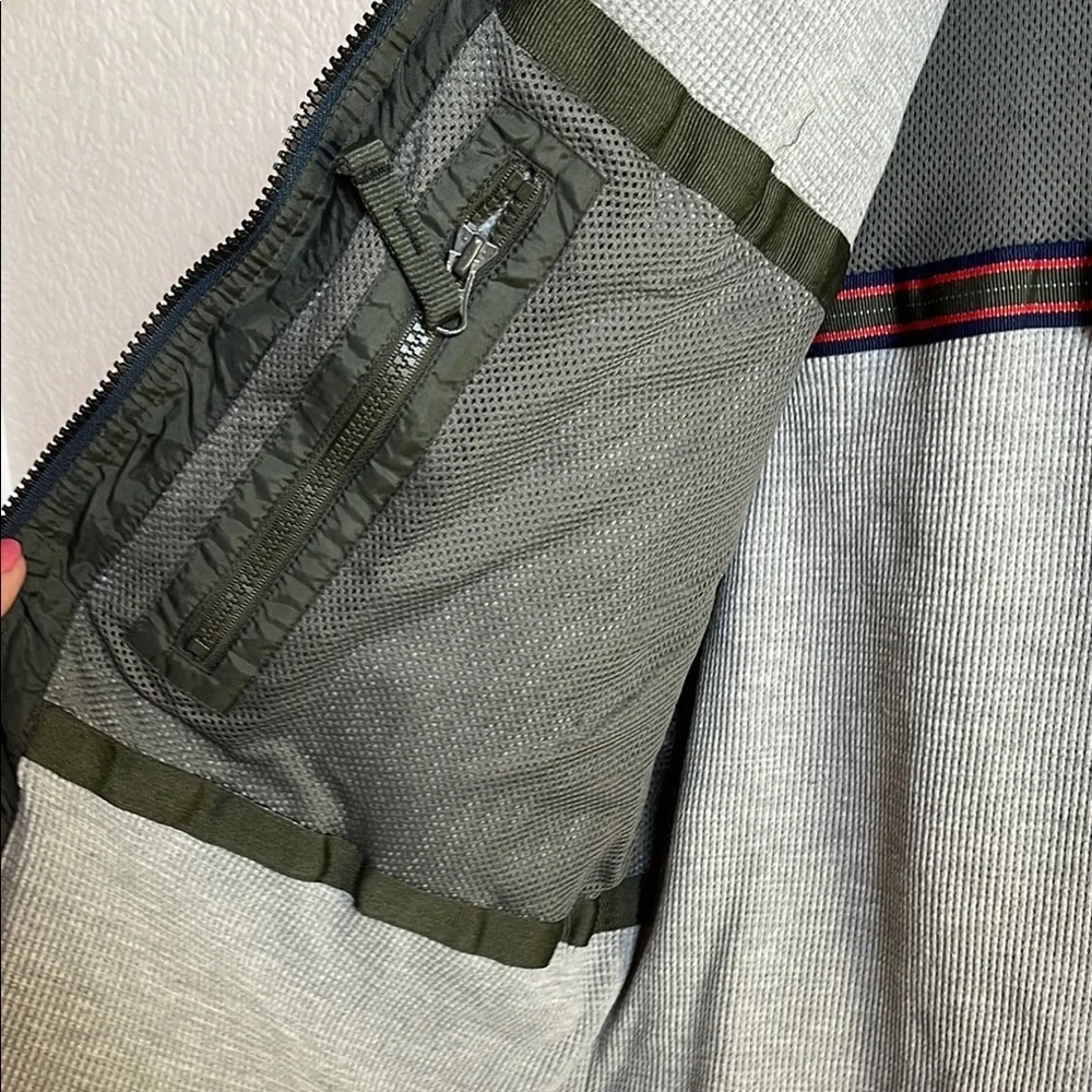 GAP Men's Dark Gray Vest